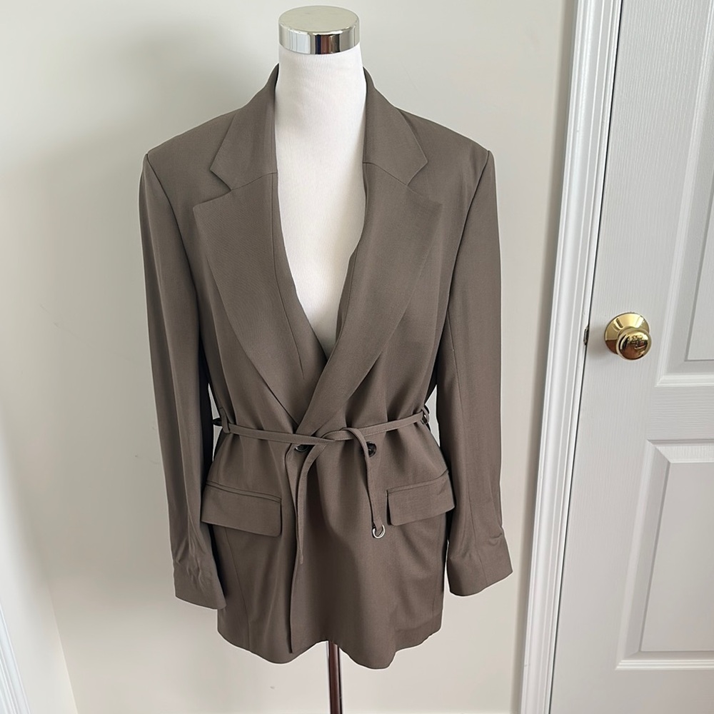 Women's Acne Studios Oversized Belted Blazer Suit Jacket. Size 36
